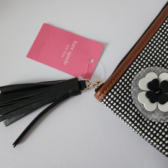New with tag Kate Spade Ash Street Flower Applique Clutch Purse Wristlet Bag - Picture 12 of 15